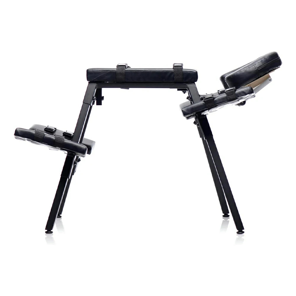 Stable Restraint Bench With Headrest And Wrist Straps